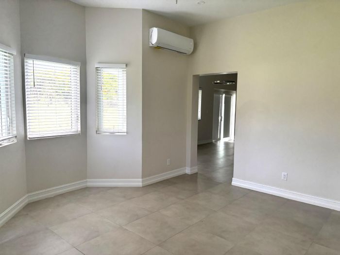 MLS# 63847  Eastern Road New Providence/Paradise Island
