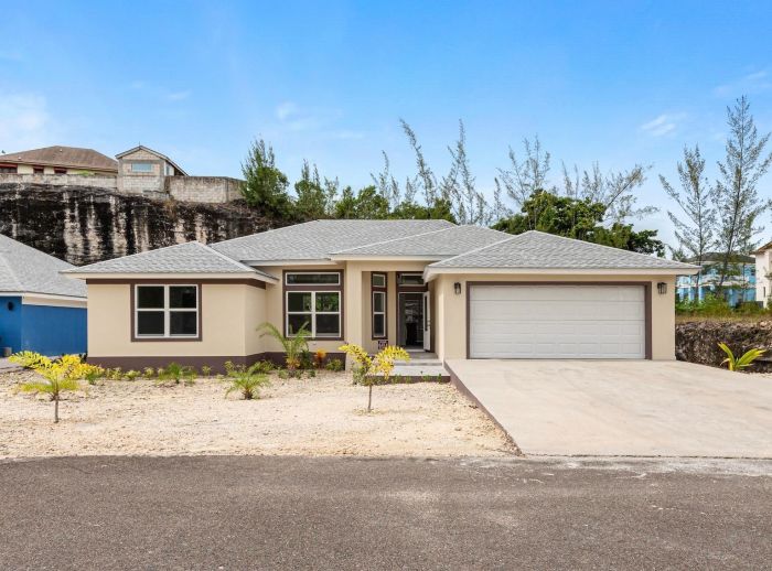 MLS# 63926  John F. Kennedy Drive New Providence/Paradise Island