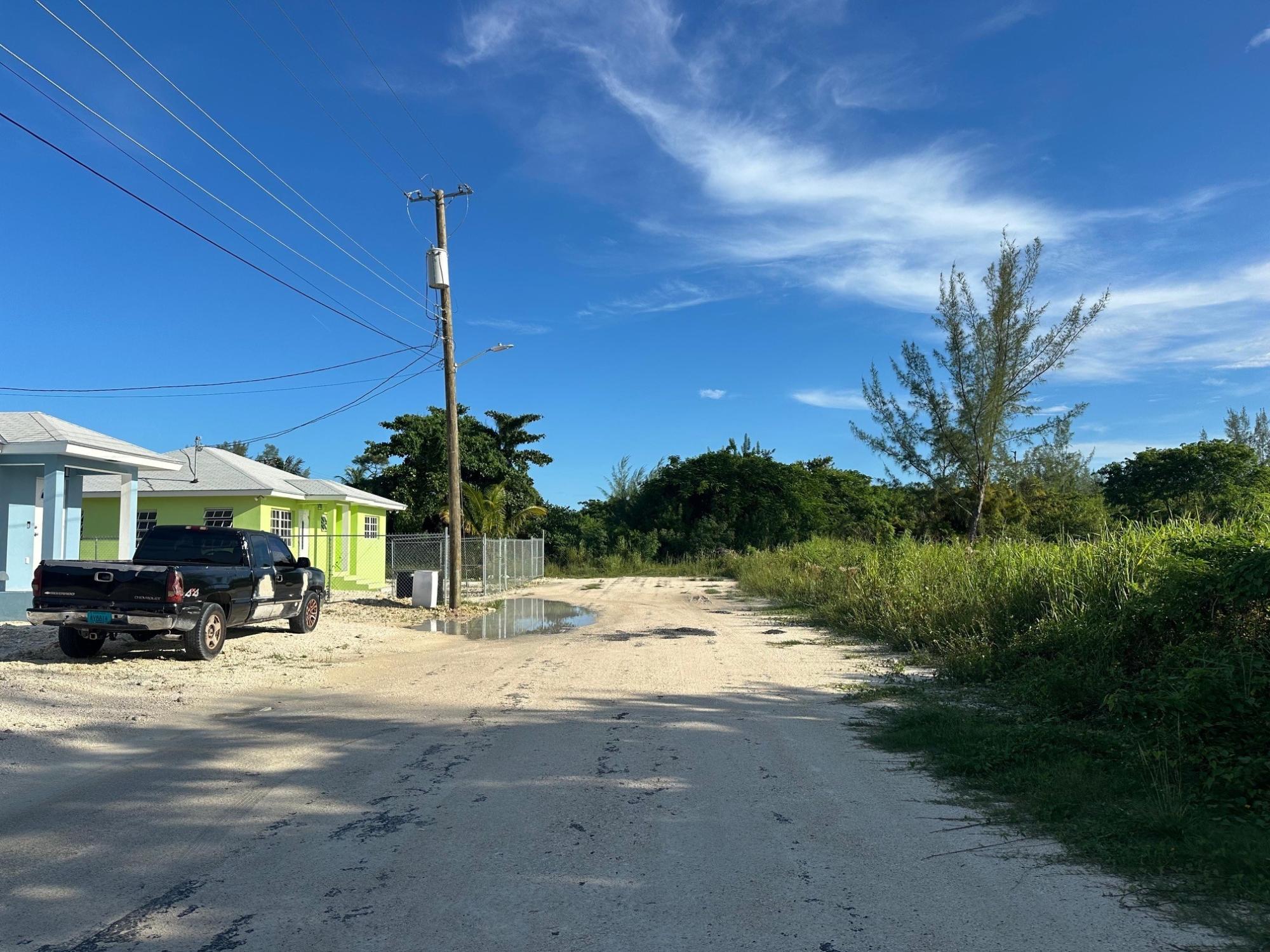 MLS# 63997  Pinewood Gardens New Providence/Paradise Island