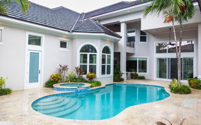 MLS# 64074  Prospect Ridge New Providence/Paradise Island