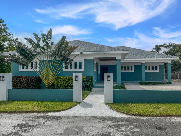 MLS# 64224 Modern Duplex Prince Charles Drive New Providence/Paradise Island