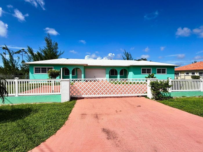 MLS# 64269  Lincoln Green Grand Bahama/Freeport