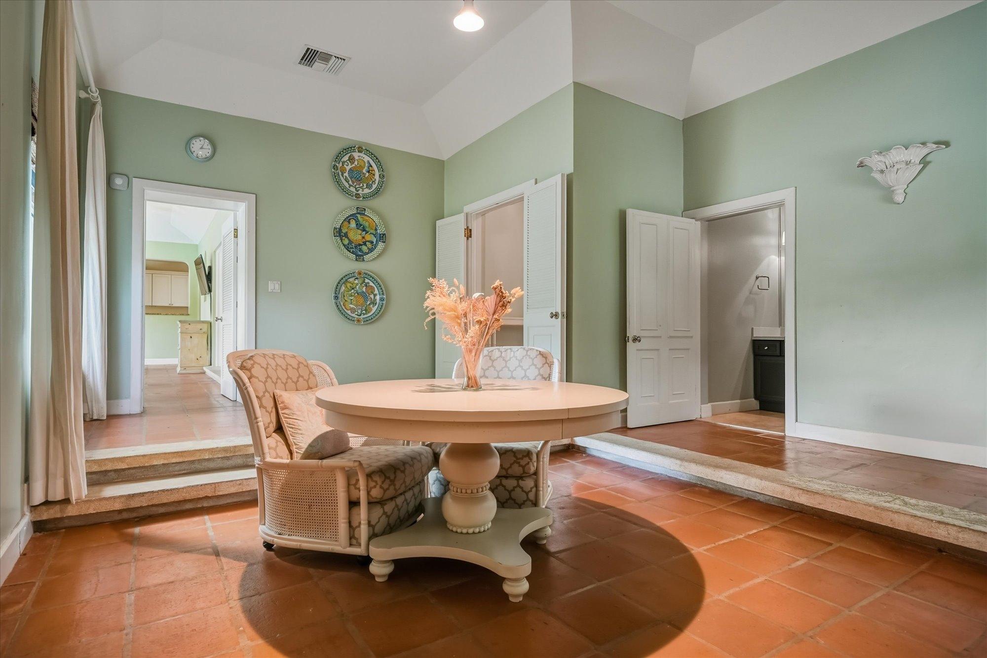 MLS# 64374 Sunset Hill Prospect Ridge New Providence/Paradise Island