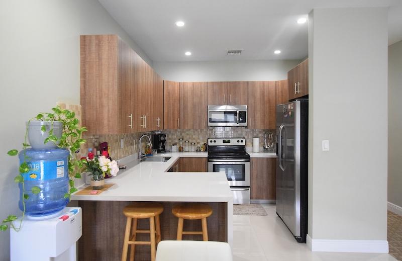 MLS# 64395 Venetian West Condo Venetian West New Providence/Paradise Island