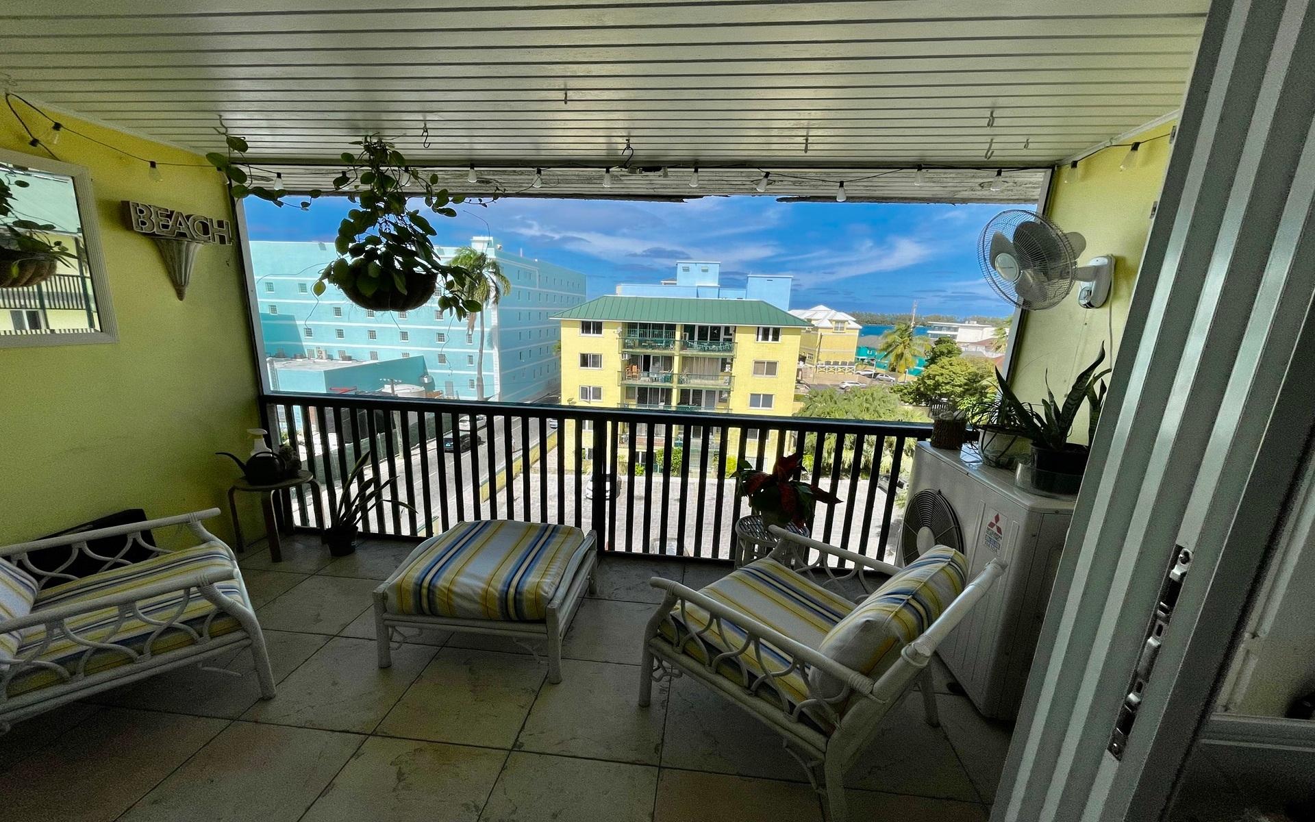 MLS# 64405 TOWN COURT West Bay Street New Providence/Paradise Island