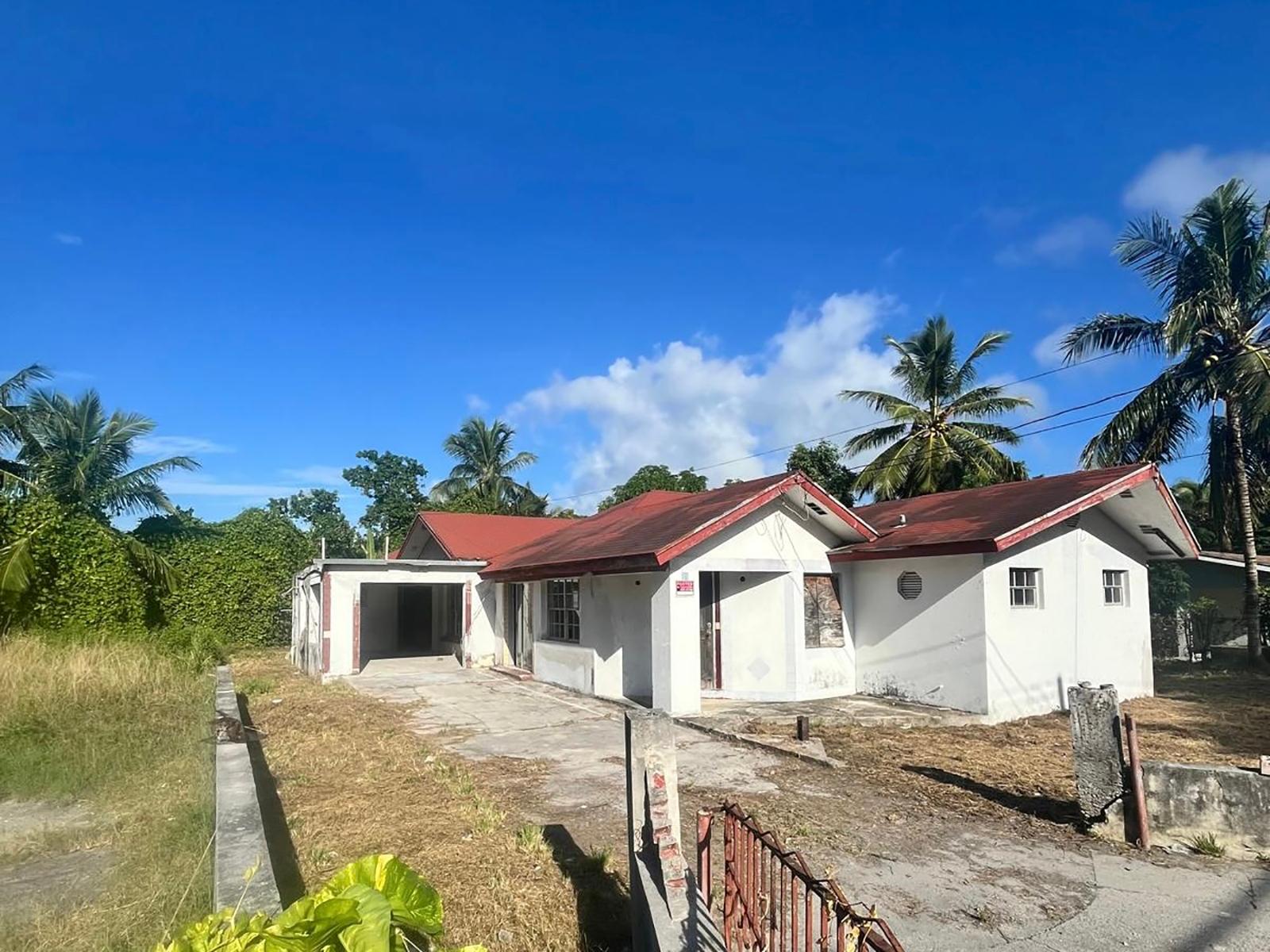 MLS# 64425  Fox Hill New Providence/Paradise Island