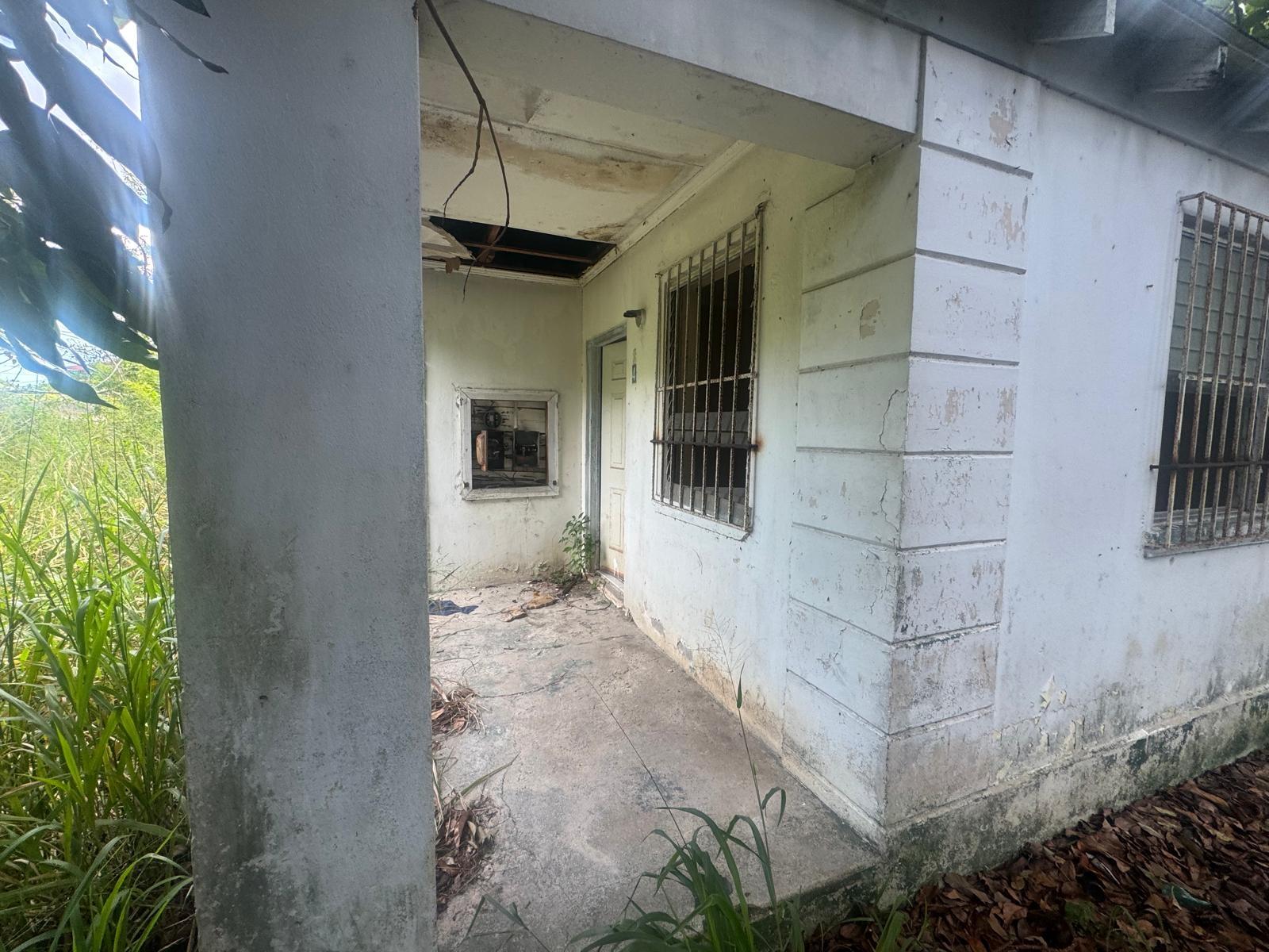 MLS# 64431  Thompson Boulevard New Providence/Paradise Island