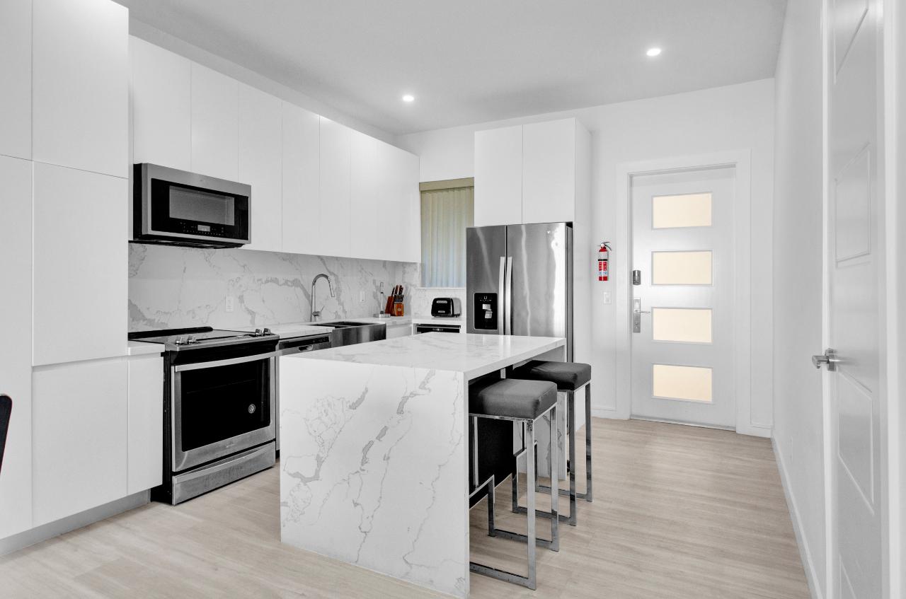 MLS# 64501 Miramar West West Bay Street New Providence/Paradise Island