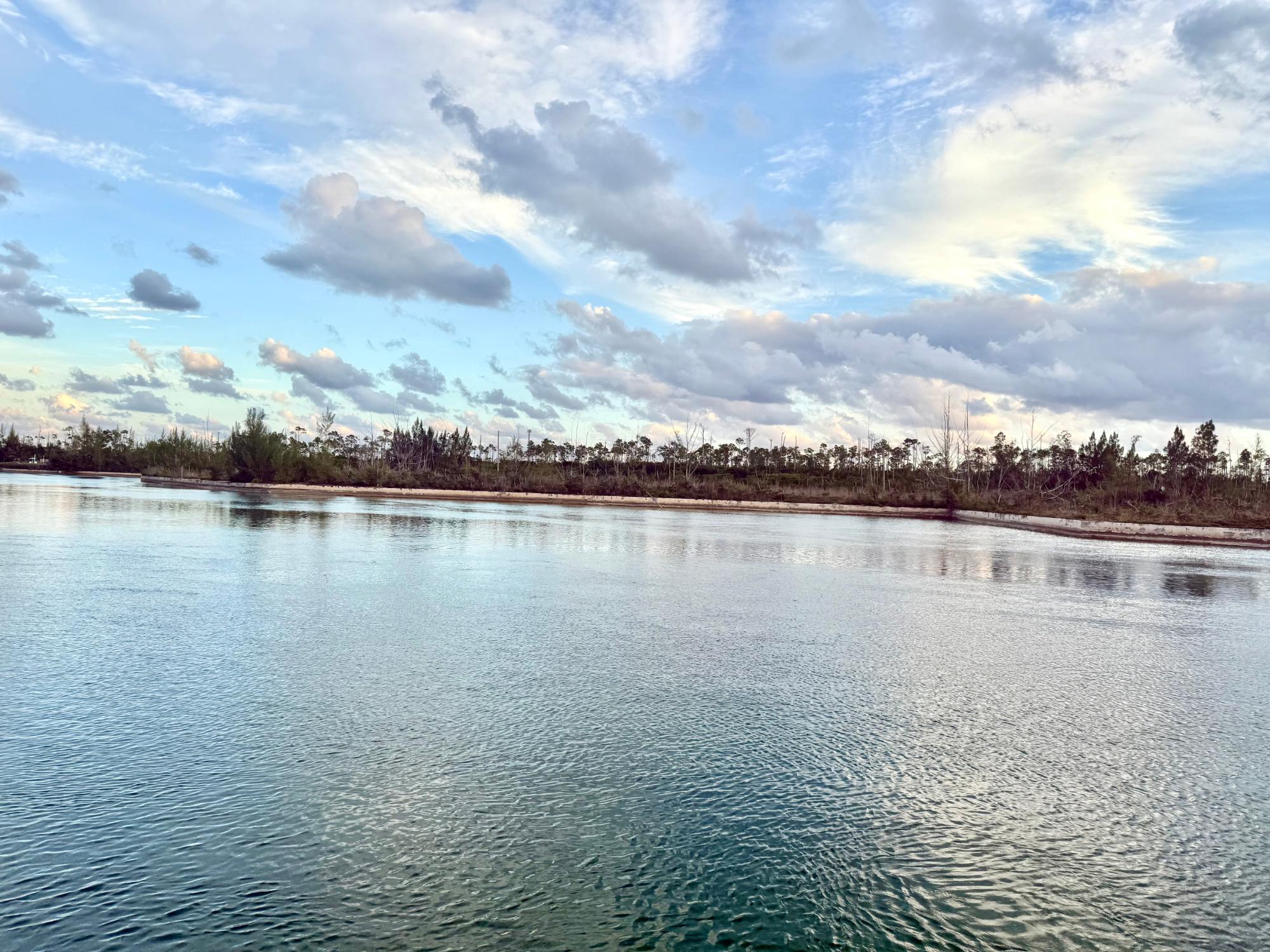 MLS# 64654  Lucaya Grand Bahama/Freeport