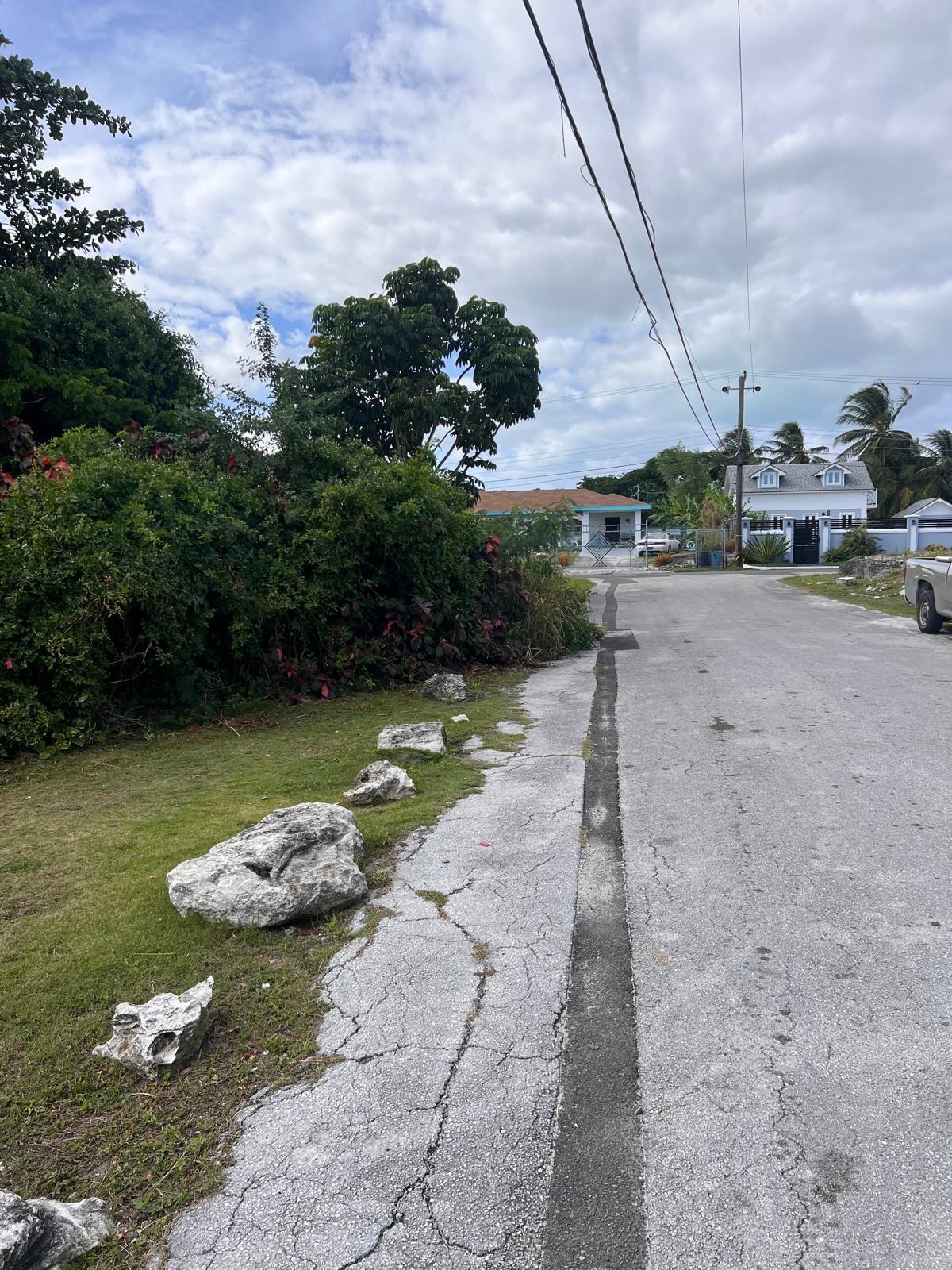 MLS# 64679  Highbury Park New Providence/Paradise Island