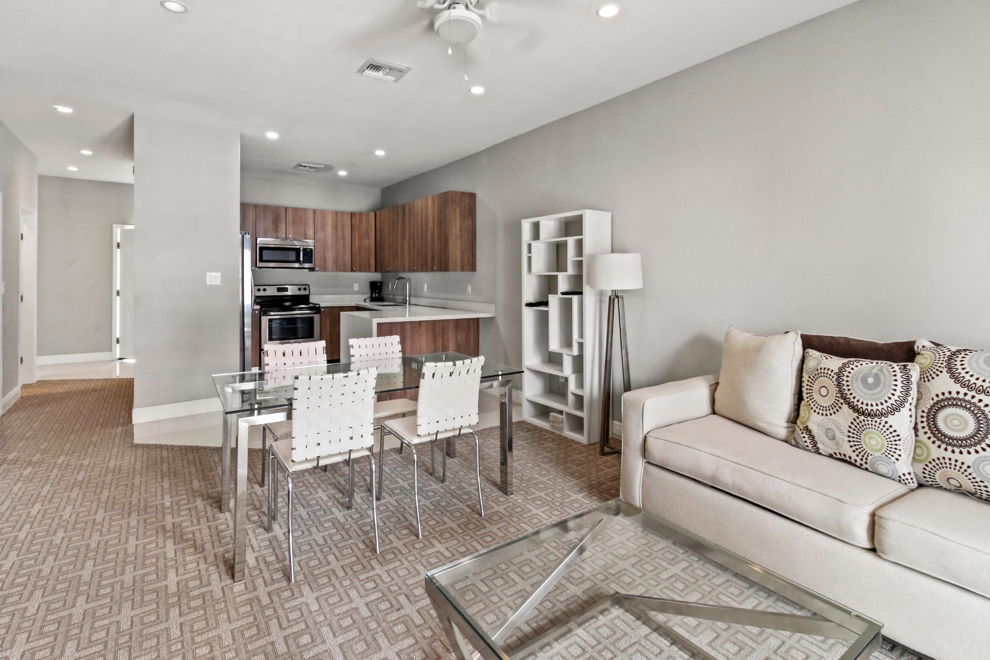 MLS# 64840  Venetian West New Providence/Paradise Island