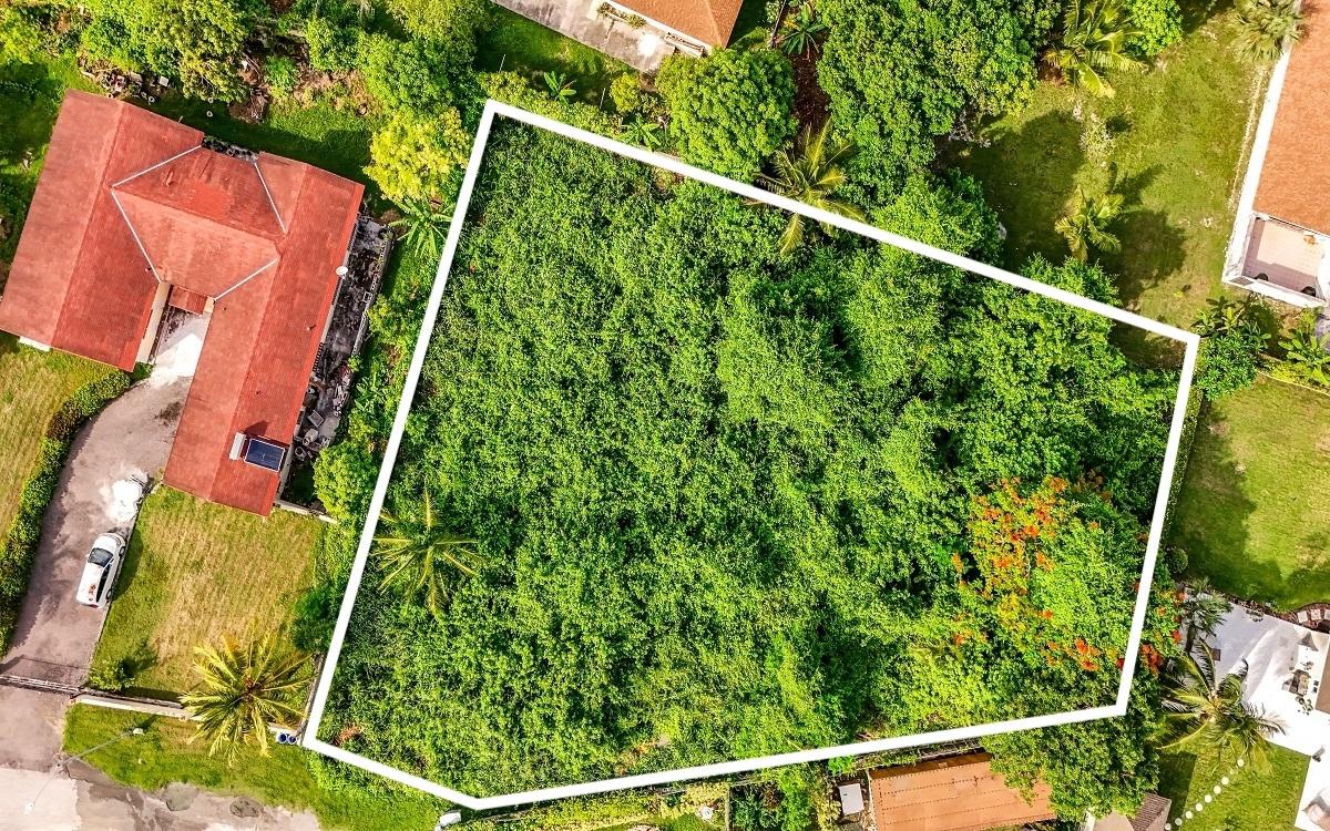 MLS# 64943  Winton New Providence/Paradise Island