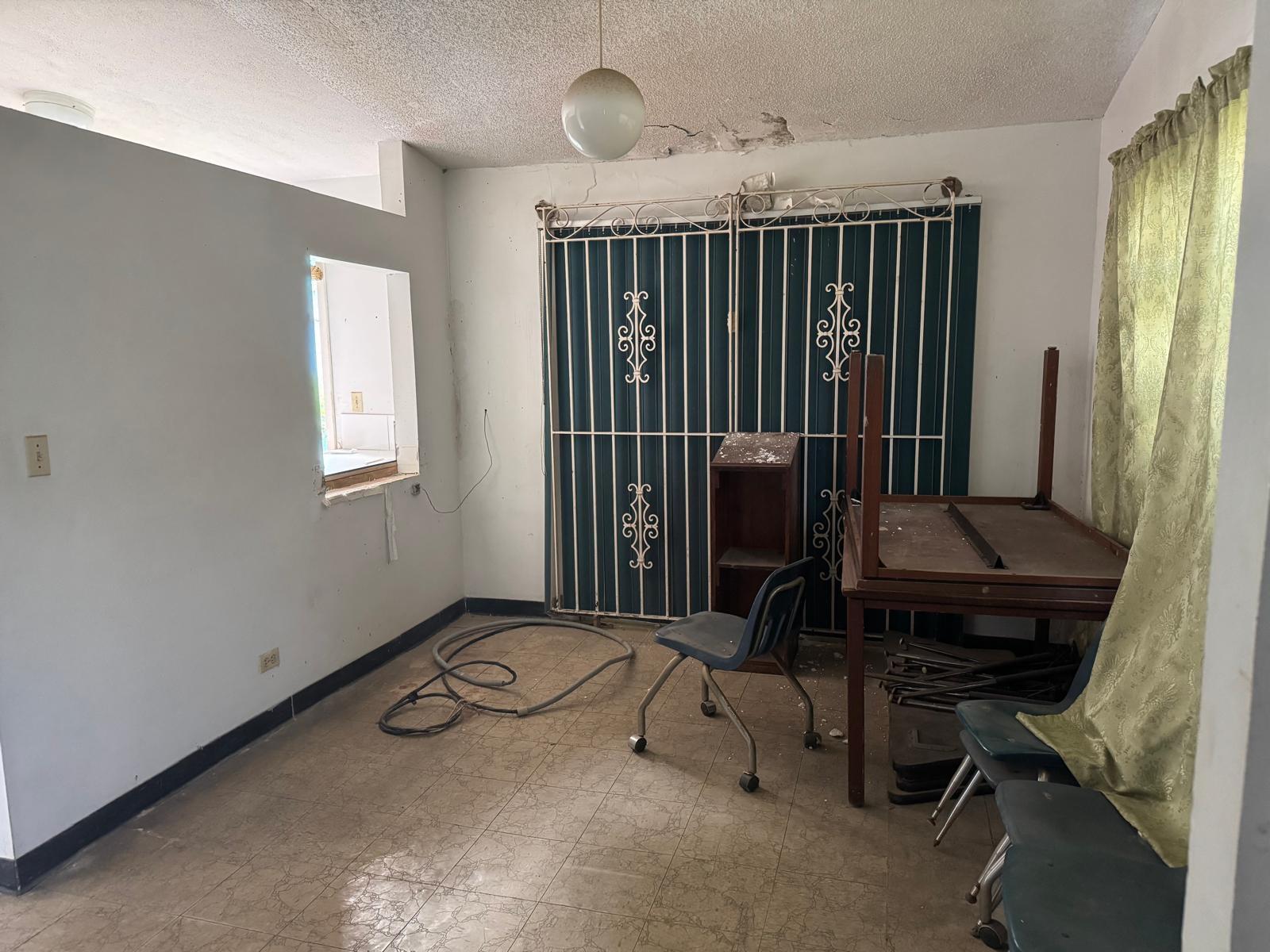 MLS# 64979  Pinewood Gardens New Providence/Paradise Island