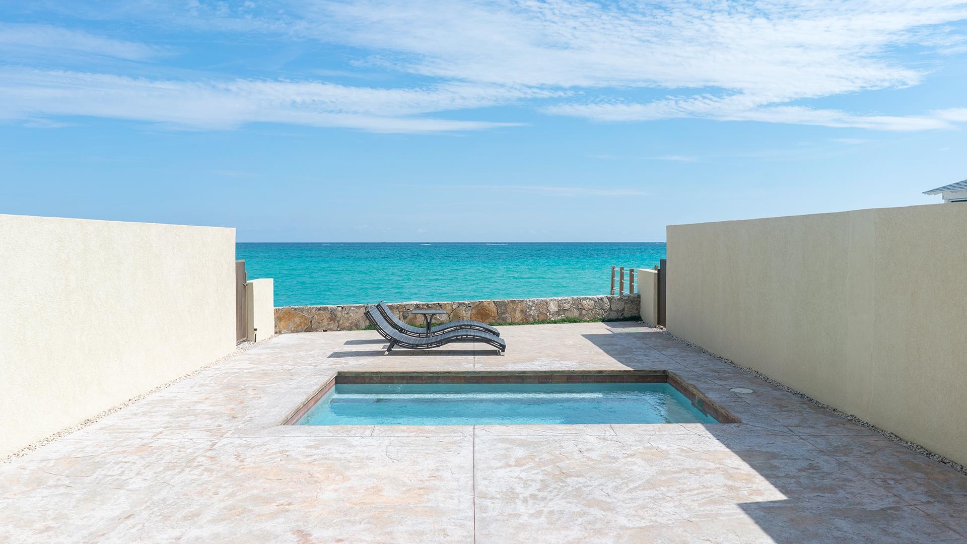 MLS# 65000  Cable Beach New Providence/Paradise Island