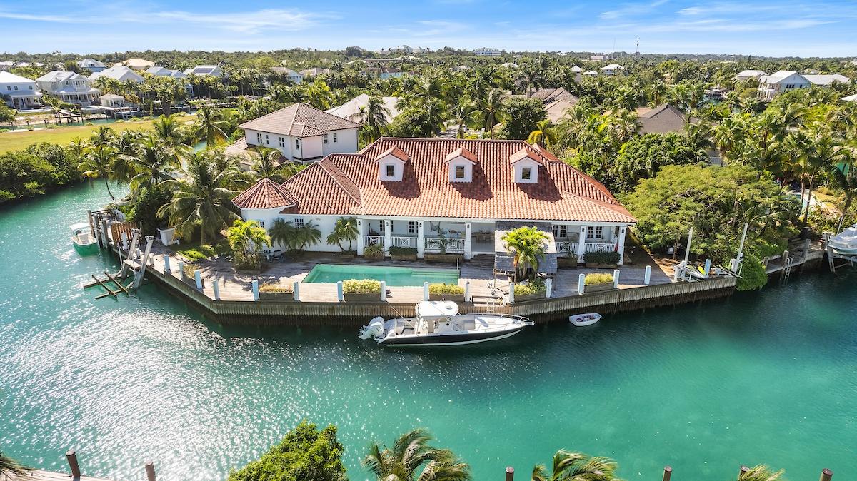 MLS# 65023  Old Fort Bay New Providence/Paradise Island