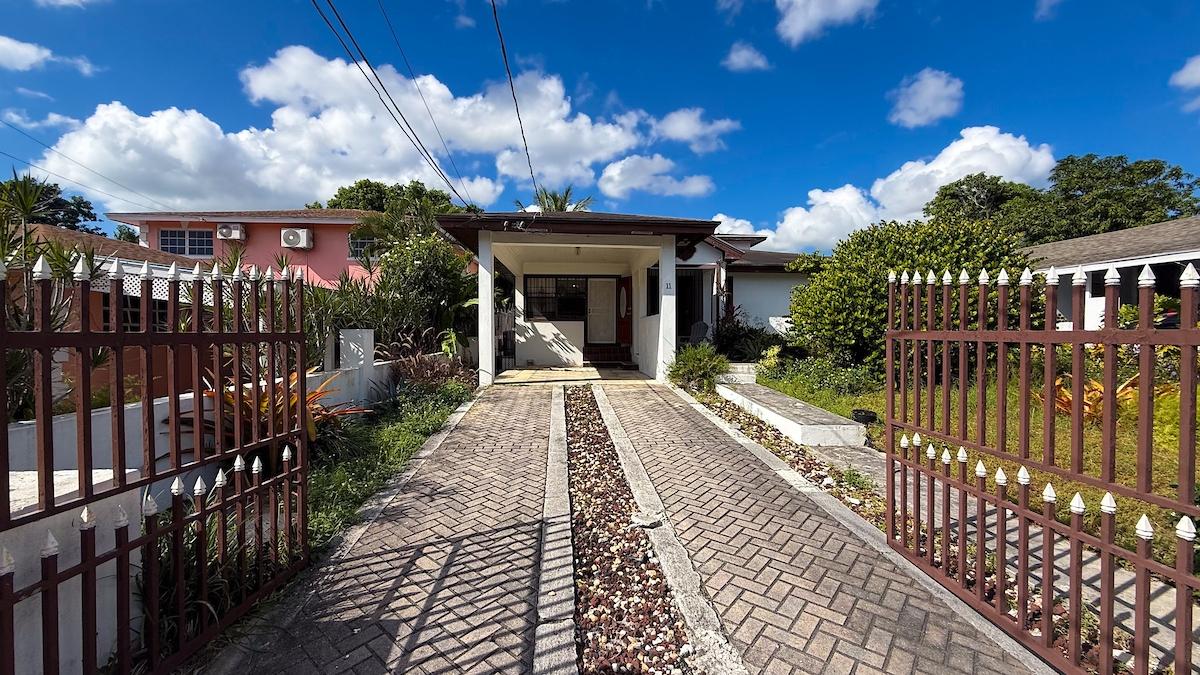 MLS# 65035  East Street New Providence/Paradise Island