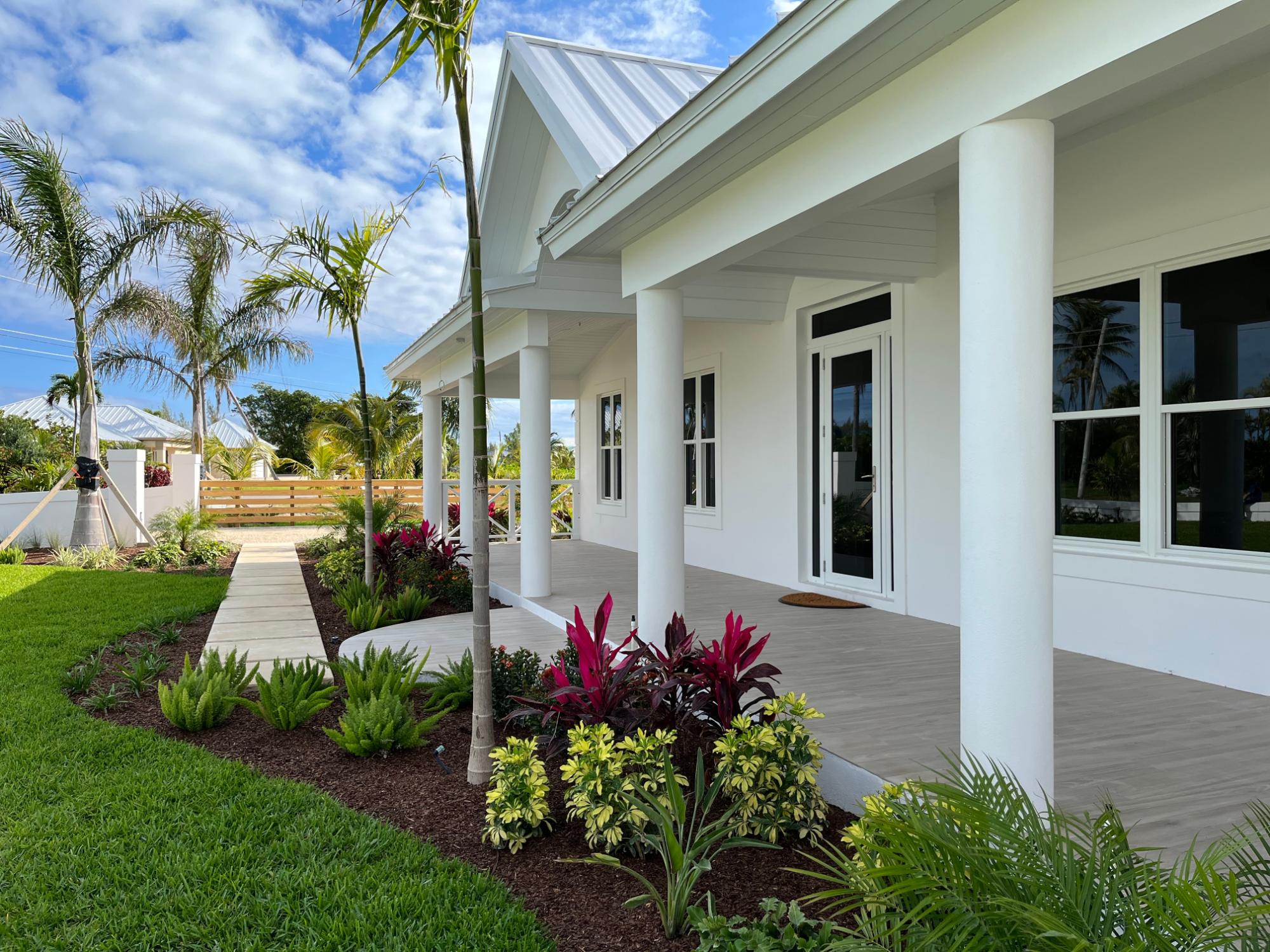 MLS# 65285 Sunnyside Treasure Cay Abaco