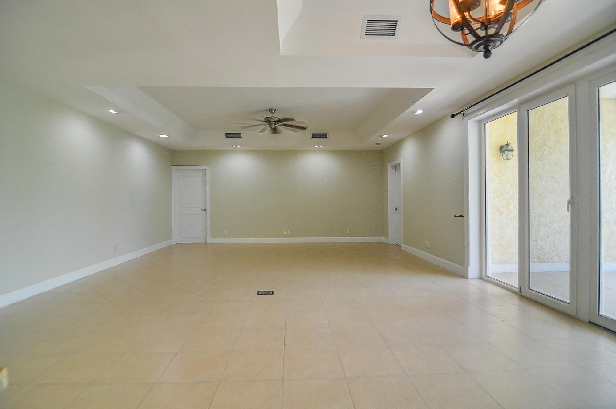 MLS# 65427 Paradise Island New Providence/Paradise Island