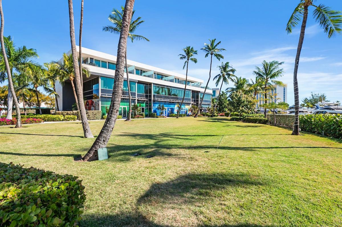 MLS# 65448   New Providence/Paradise Island