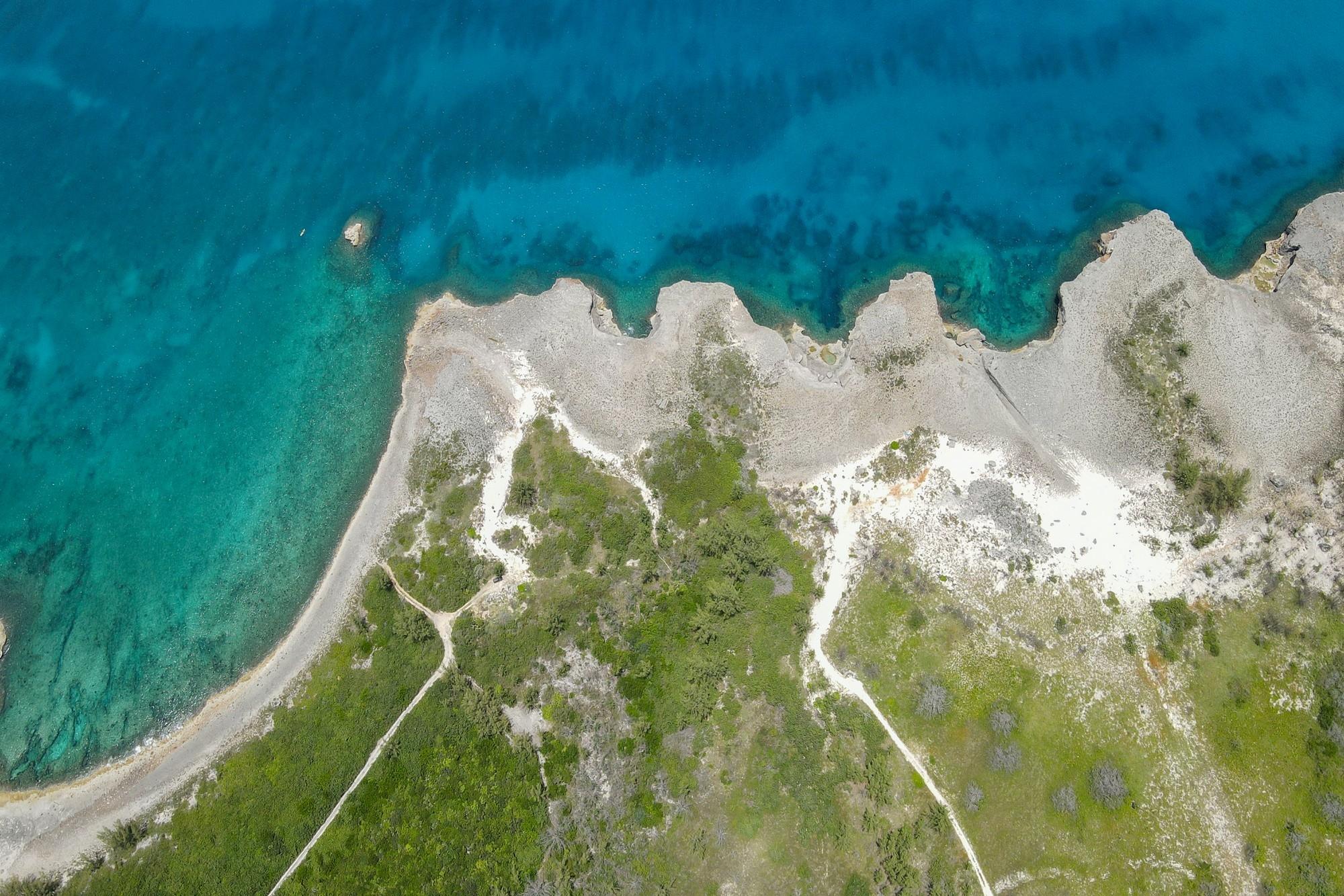 MLS# 65494 THE CLIFFS Rainbow Bay Eleuthera