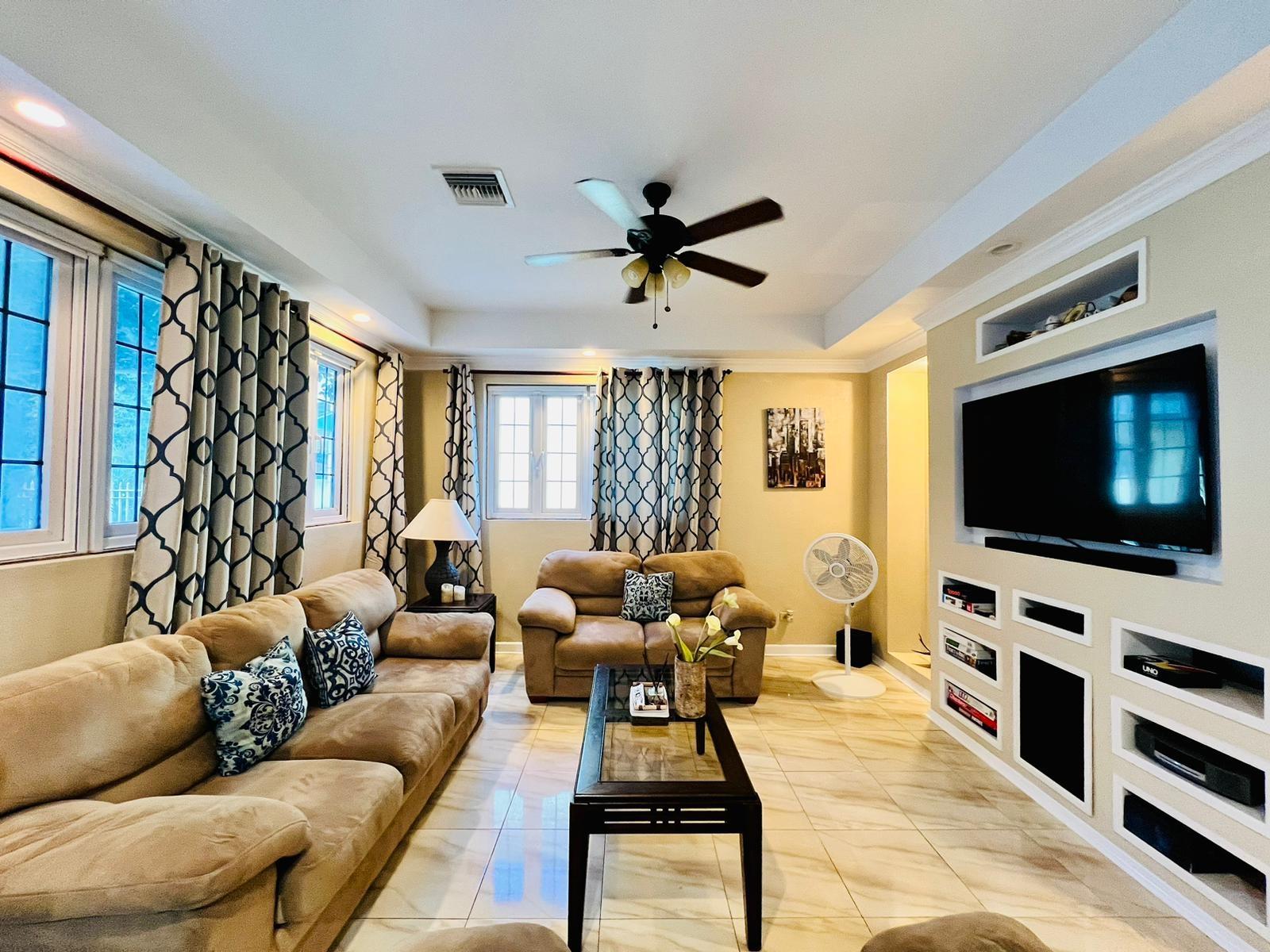 MLS# 65520  Charlotteville New Providence/Paradise Island