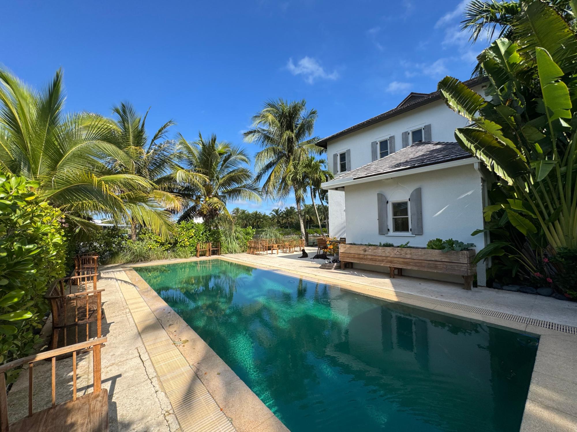 MLS# 65560 Venetian Villa Old Fort Bay New Providence/Paradise Island