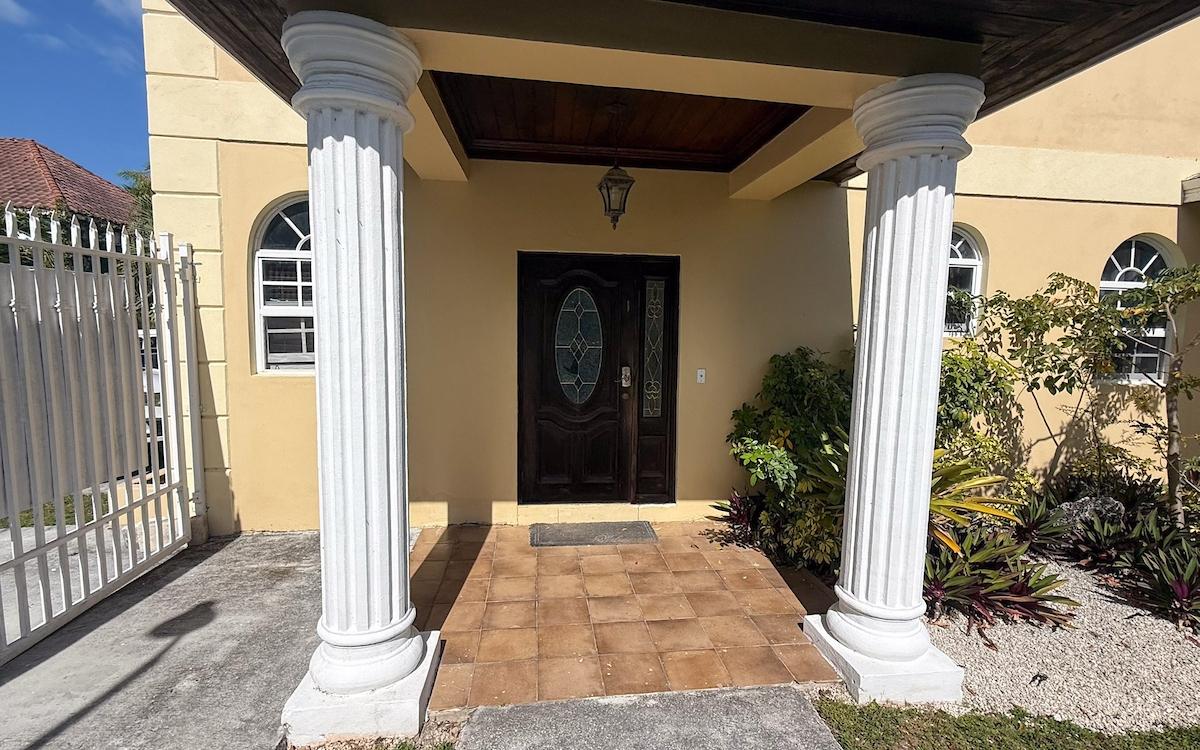 MLS# 65828 SOUTH SEAS Bacardi Road New Providence/Paradise Island