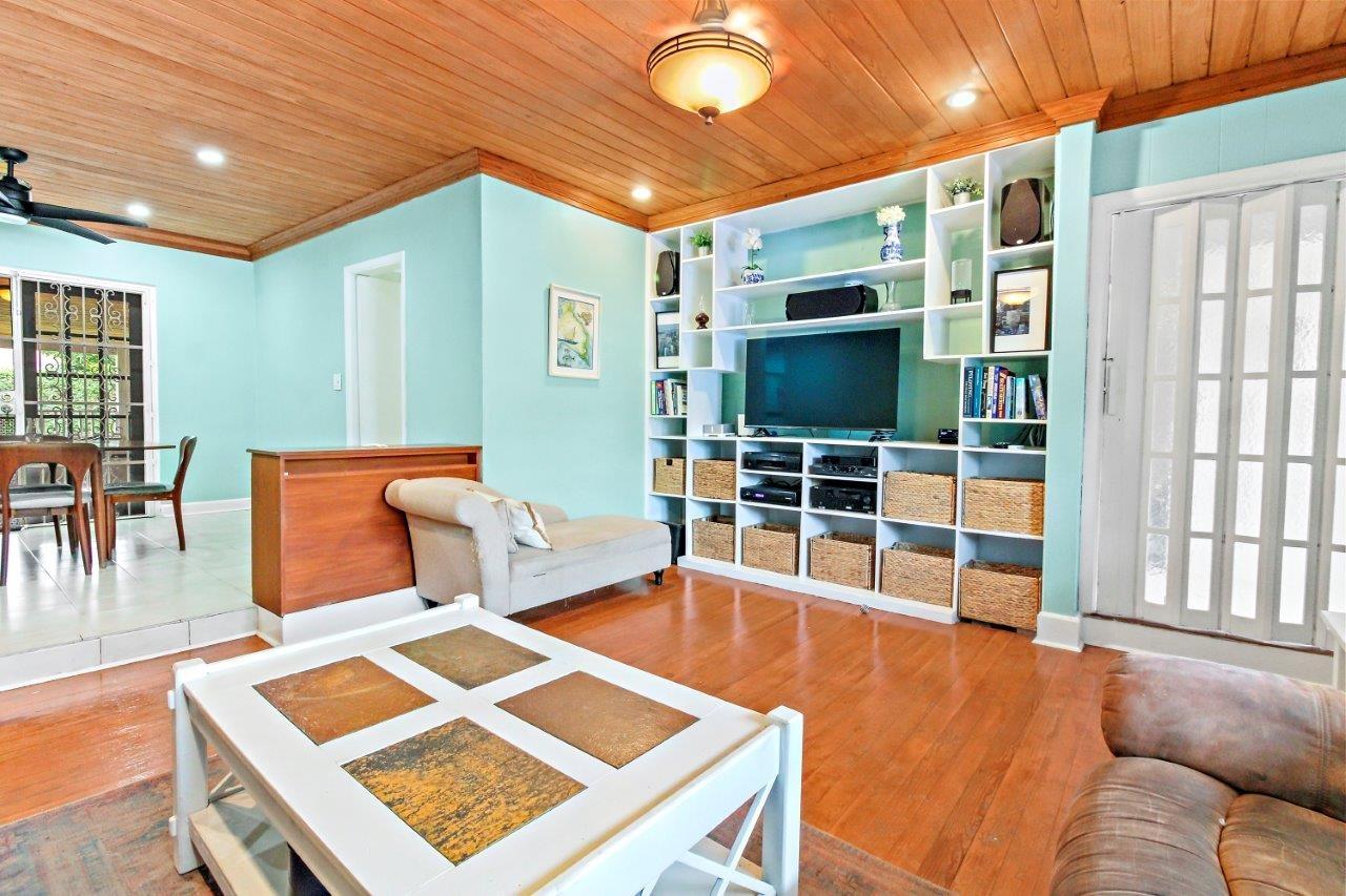 MLS# 66121  Eastern Road New Providence/Paradise Island