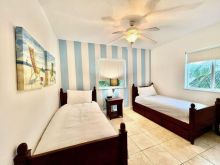 https://hideawaysrealestate.com/images/listing_photos/56220_14.jpg