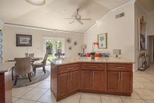 https://hideawaysrealestate.com/images/listing_photos/60119_10.jpg