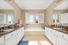 https://hideawaysrealestate.com/images/listing_photos/60149_10.jpg