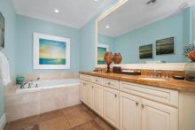https://hideawaysrealestate.com/images/listing_photos/60175_7.jpg