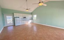 https://hideawaysrealestate.com/images/listing_photos/60180_4.jpg