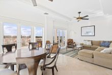 https://hideawaysrealestate.com/images/listing_photos/60407_7.jpg
