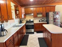 https://hideawaysrealestate.com/images/listing_photos/60476_15.jpg