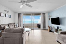 https://hideawaysrealestate.com/images/listing_photos/60616_2.jpg