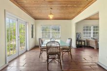 https://hideawaysrealestate.com/images/listing_photos/60638_10.jpg