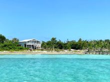 https://hideawaysrealestate.com/images/listing_photos/60640_1.jpg