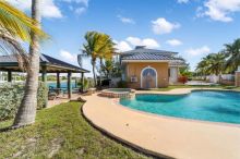 https://hideawaysrealestate.com/images/listing_photos/60684_30.jpg