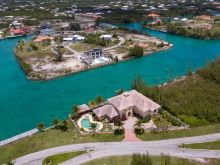 https://hideawaysrealestate.com/images/listing_photos/60684_6.jpg