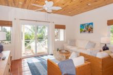https://hideawaysrealestate.com/images/listing_photos/60705_11.jpg