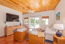 https://hideawaysrealestate.com/images/listing_photos/60705_4.jpg
