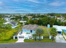 https://hideawaysrealestate.com/images/listing_photos/60776_1.jpg