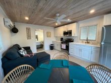 https://hideawaysrealestate.com/images/listing_photos/61015_12.jpg