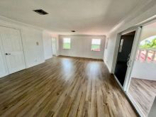 https://hideawaysrealestate.com/images/listing_photos/61061_3.jpg