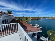 https://hideawaysrealestate.com/images/listing_photos/61104_2.jpg