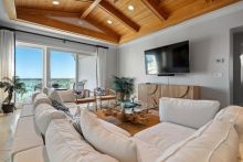 https://hideawaysrealestate.com/images/listing_photos/61118_2.jpg