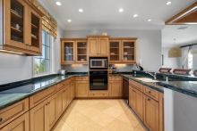 https://hideawaysrealestate.com/images/listing_photos/61118_9.jpg