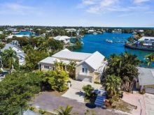https://hideawaysrealestate.com/images/listing_photos/61225_3.jpg