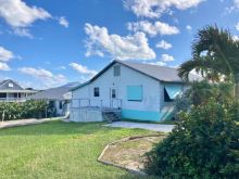 https://hideawaysrealestate.com/images/listing_photos/61445_4.jpg